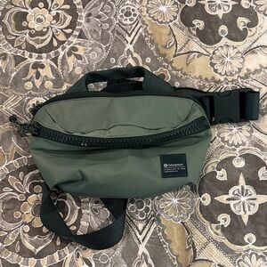 Lululemon Athletica Olive Belt Bag